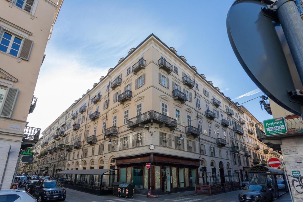 Apartment Red Near Porta Nuova By Wonderful Italy *